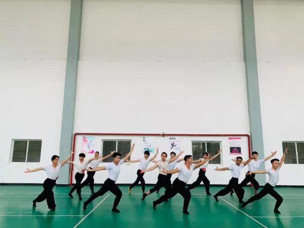 【.png 学院动态|bat365官方网站舞蹈专业课期末考试活动 第 7 张