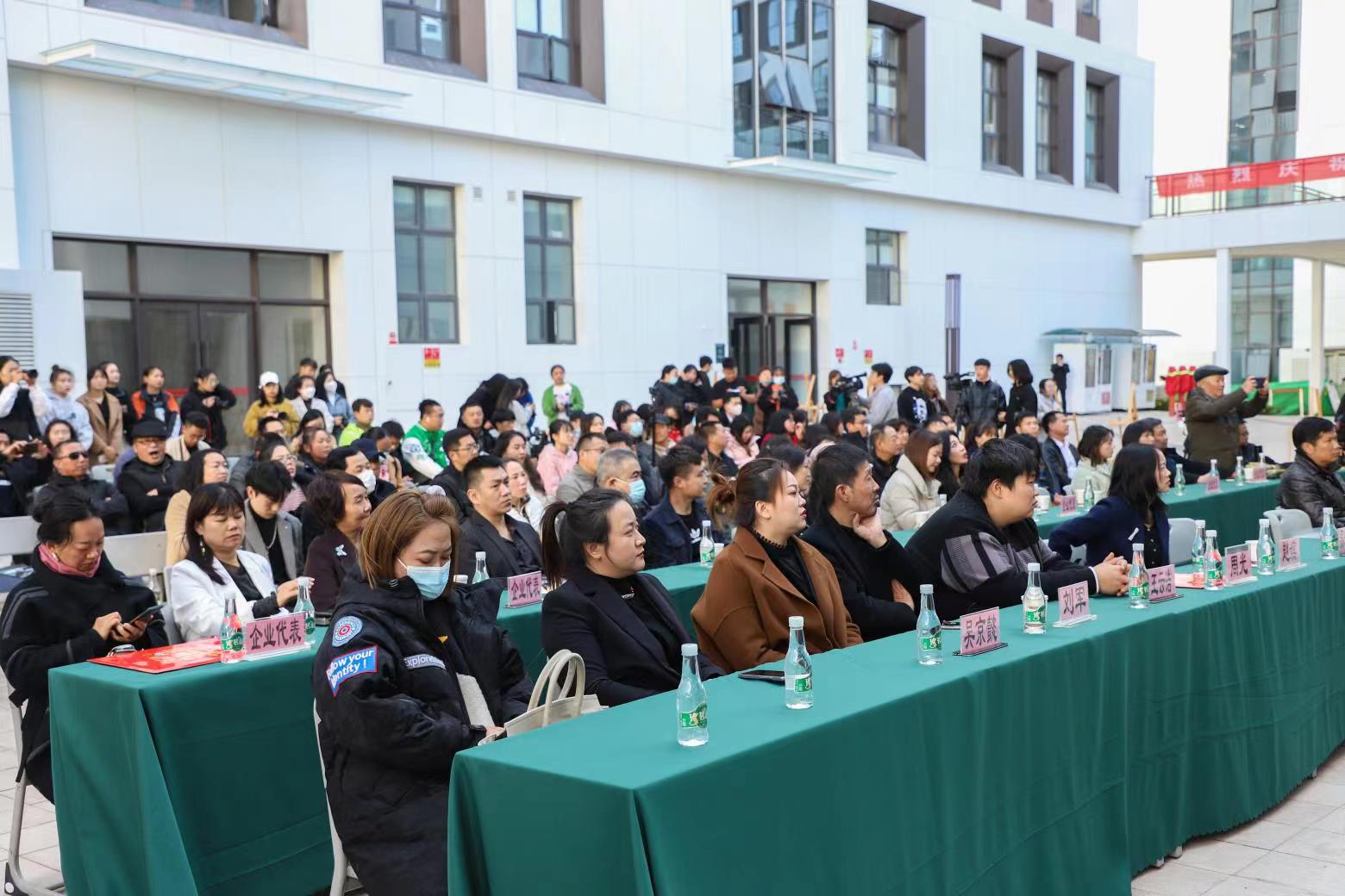 图片21.jpg 图片21.jpg