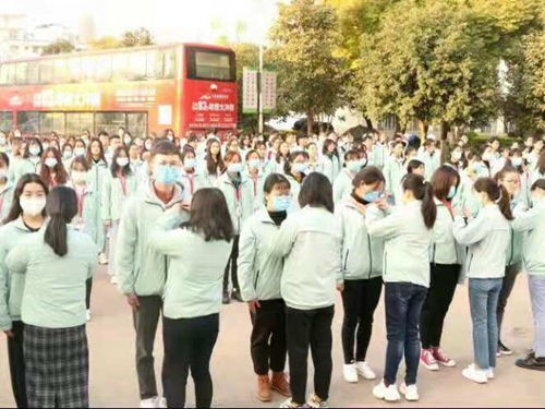 bat365官方网站医学院2021年元旦节升旗仪式 第 5 张 bat365官方网站医学院2021年元旦节升旗仪式 第 5 张