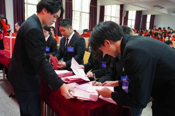 微信图片_20231011140614.jpg 微信图片_20231011140614.jpg