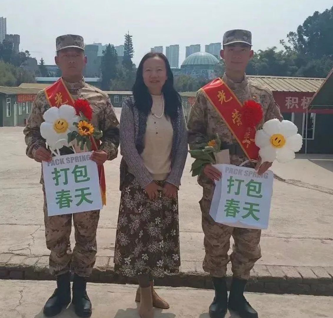 2000+同学的“何妈妈”,她是云南省最美高校辅导员! 第 9 张 2000+同学的“何妈妈”,她是云南省最美高校辅导员! 第 9 张