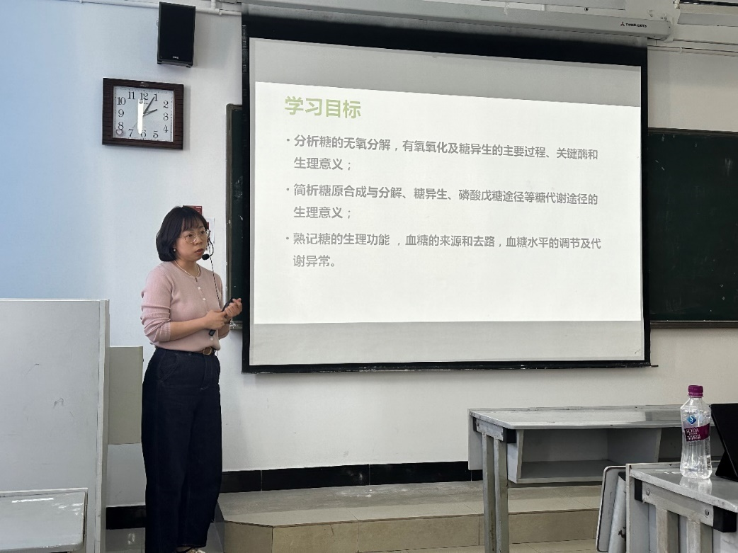 医学院药学、中药学专业开展“精彩一课”教学活动 第 1 张 医学院药学、中药学专业开展“精彩一课”教学活动 第 1 张