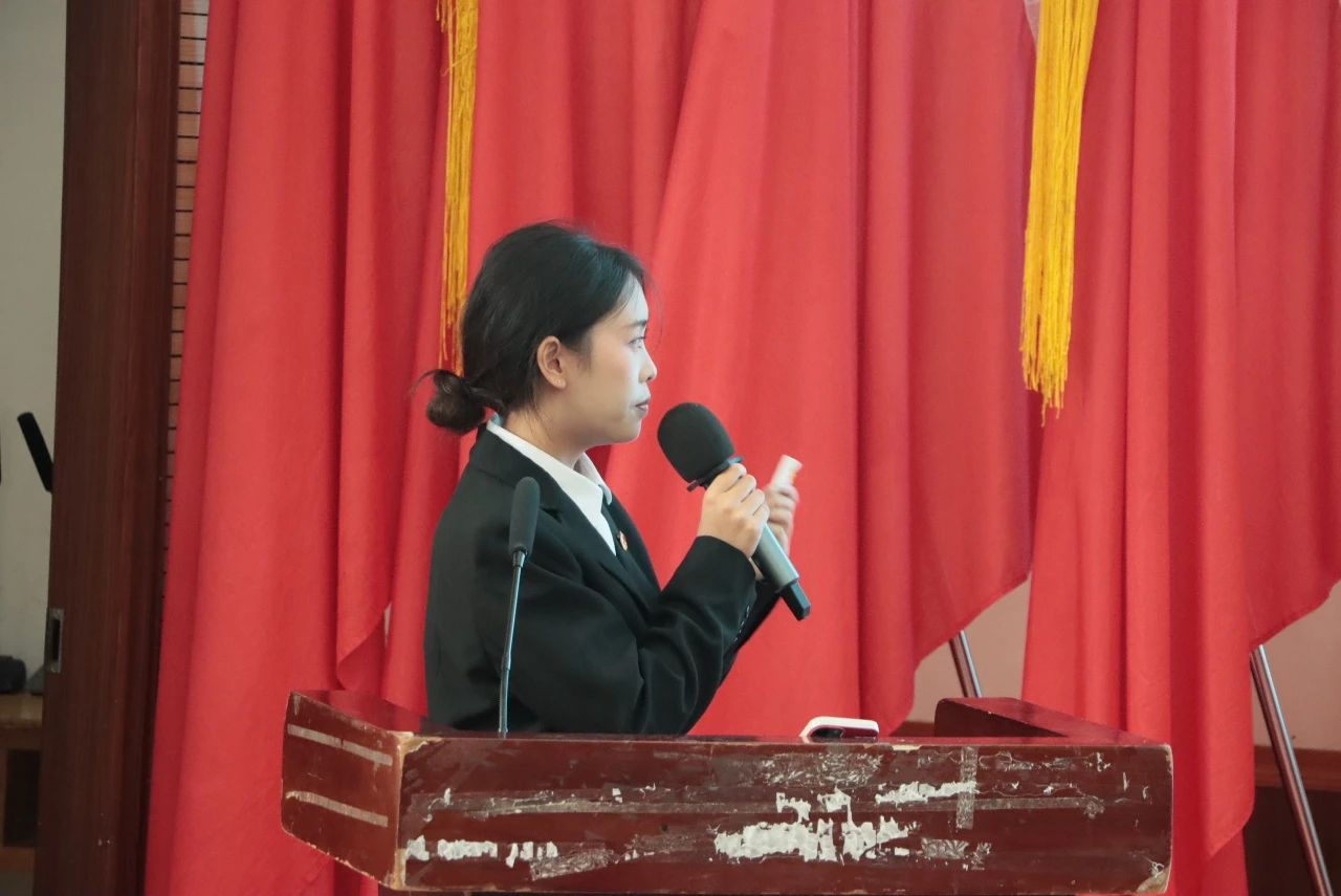 医学院2023—2024年度总结表彰大会暨医学院各组织换届大会 第 11 张 医学院2023—2024年度总结表彰大会暨医学院各组织换届大会 第 11 张