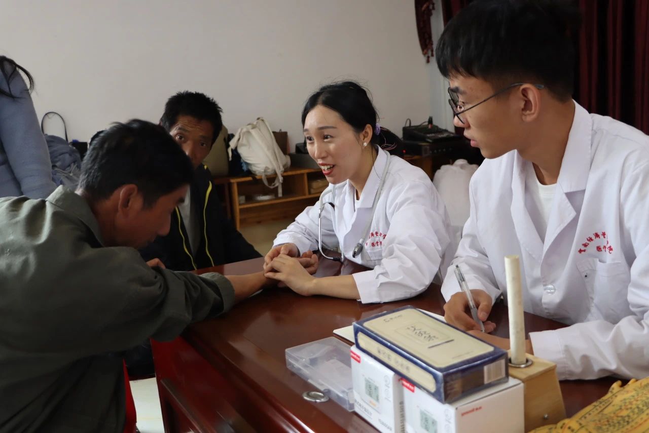医心暖意,健康之光照亮七河 第 2 张 医心暖意,健康之光照亮七河 第 2 张
