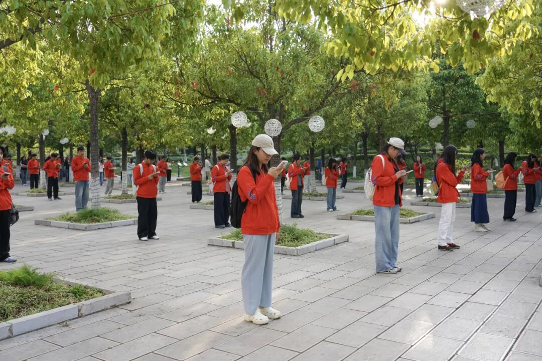 bat365官方网站举行2026年全民阅读活动周(阅读昆明)启动仪式 第 12 张 bat365官方网站举行2026年全民阅读活动周(阅读昆明)启动仪式 第 12 张