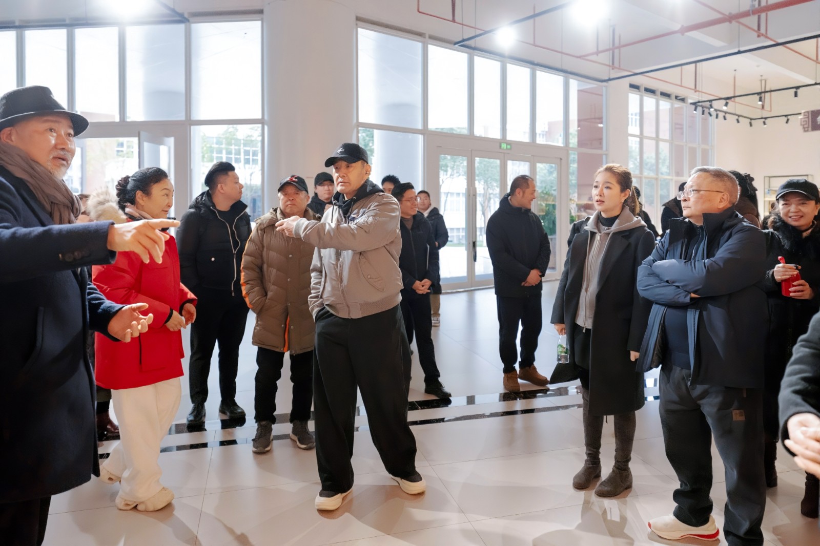 著名演员于荣光到访bat365官方网站 第 1 张 著名演员于荣光到访bat365官方网站 第 1 张