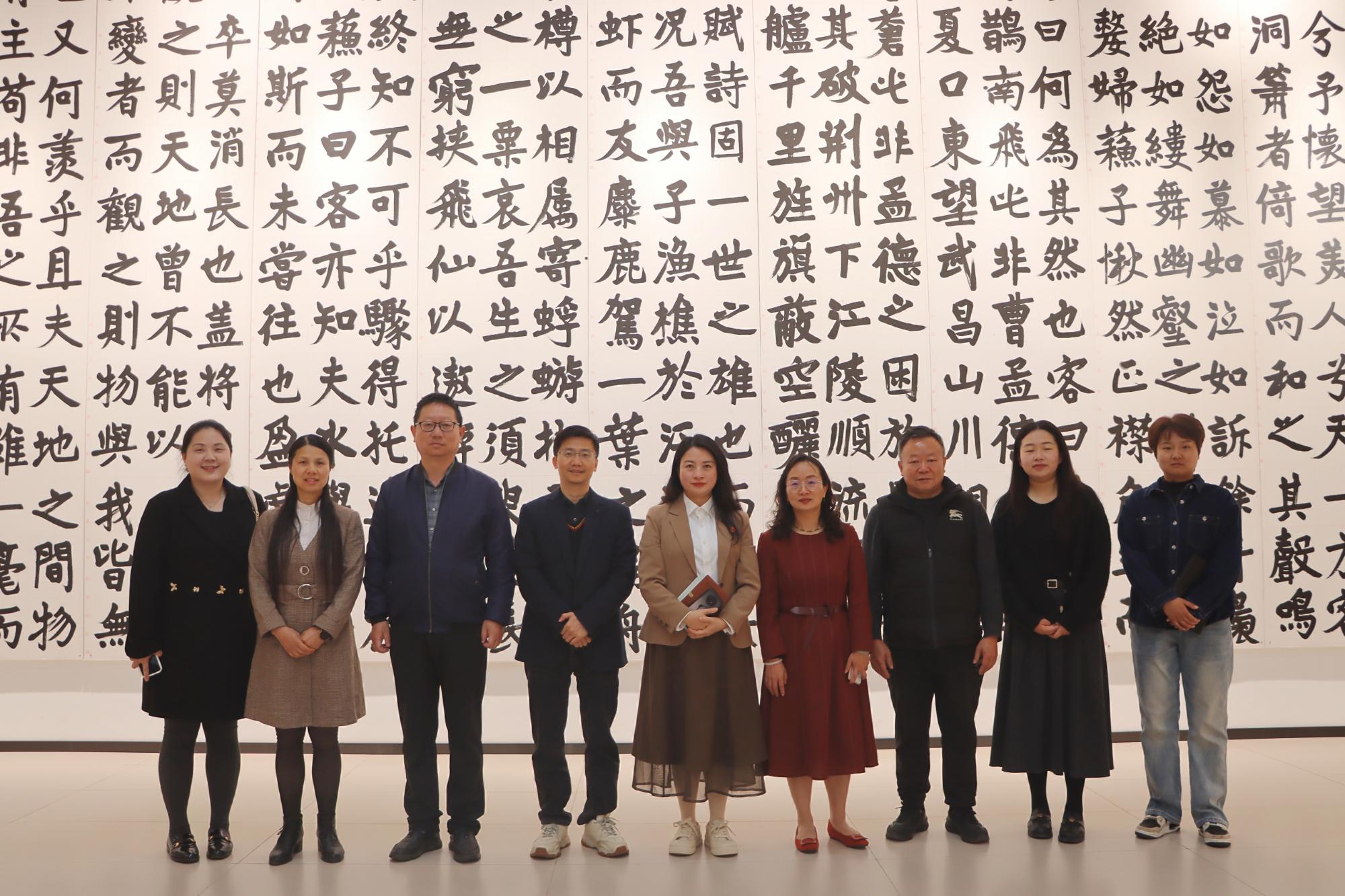 3(1).jpg 深化校院合作 共育医学英才——玉溪市中山医院与bat365官方网站座谈交流会圆满举行 第 2 张