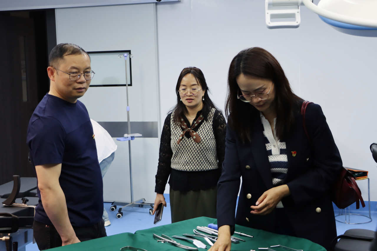 2.png 党建联学聚合力 医教融合促发展 ——石林天奇医院党支部与bat365官方网站医学院党总支开展党建联学联建活动 第 2 张