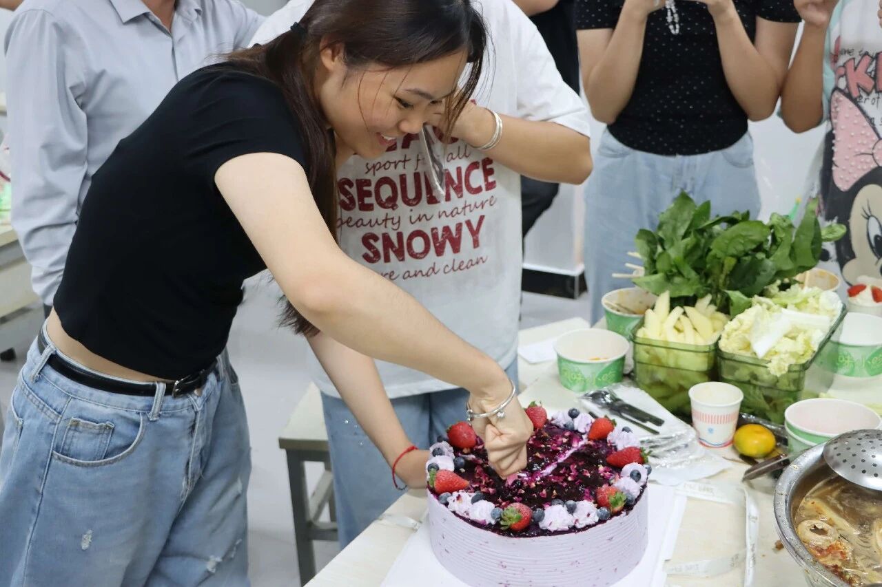 月满经管寄乡愁,情暖杏林伴韶华 |医学院举办中秋留校学子暖心茶话餐叙会 第 12 张 月满经管寄乡愁,情暖杏林伴韶华 |医学院举办中秋留校学子暖心茶话餐叙会 第 12 张