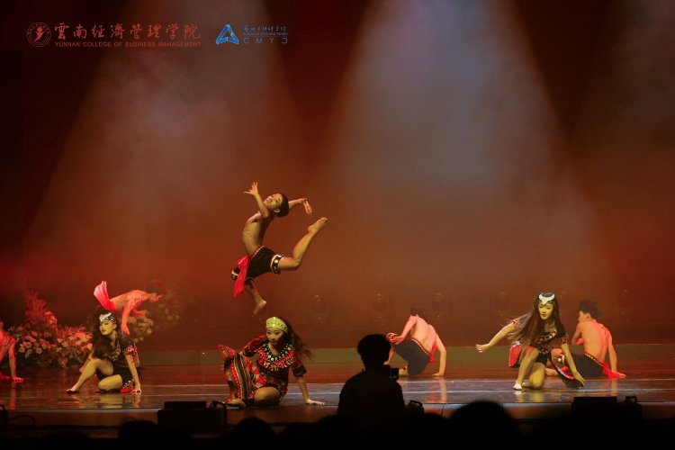 万象映界 艺彩绽放——bat365官方网站艺术与传媒学院2026“万象·映界”展演今日绽放,双馆共赏艺术盛宴 第 37 张 万象映界 艺彩绽放——bat365官方网站艺术与传媒学院2026“万象·映界”展演今日绽放,双馆共赏艺术盛宴 第 37 张
